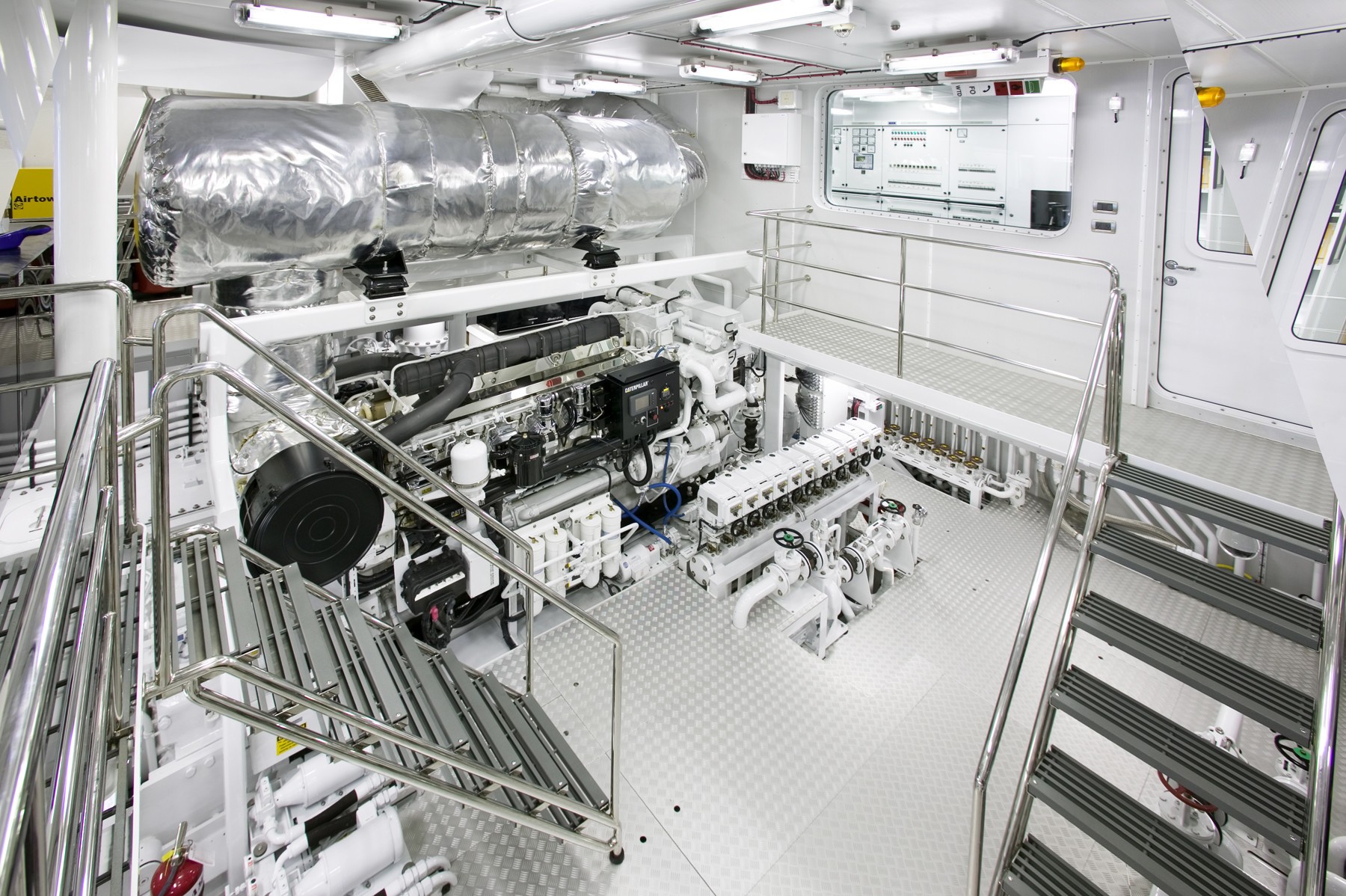 73m CUSTOM SUPERYACHT Engine Room Luxury Yacht Browser by